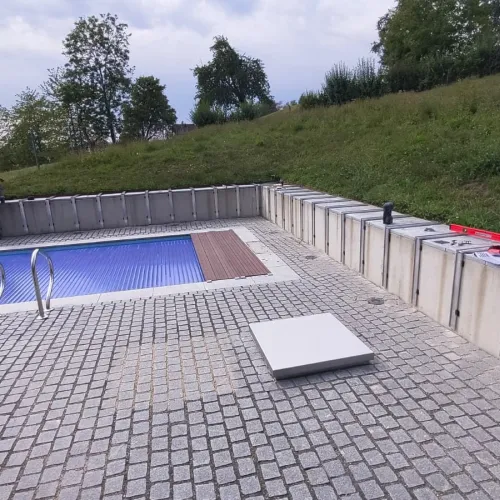 Poolumrandung Rohbau.jpg