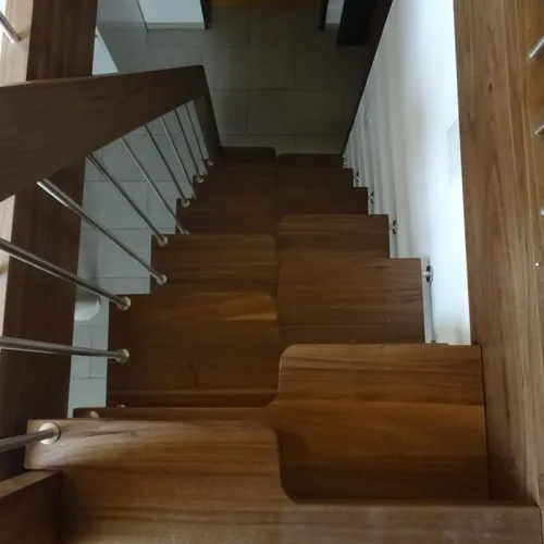 treppenbau_2.JPG